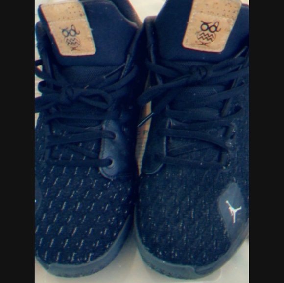 Jordan cp3.xii size 8 - Picture 2 of 5